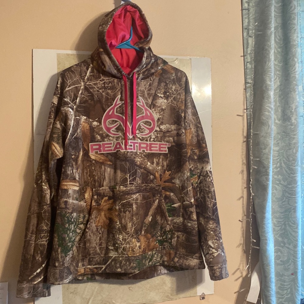 Realtree camouflage hooded pullover